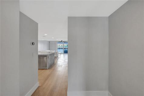 876 Jeffery Street Boca Raton FL 33487