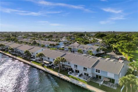 876 Jeffery Street Boca Raton FL 33487