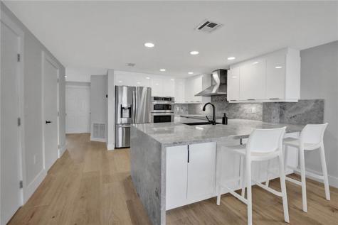 876 Jeffery Street Boca Raton FL 33487