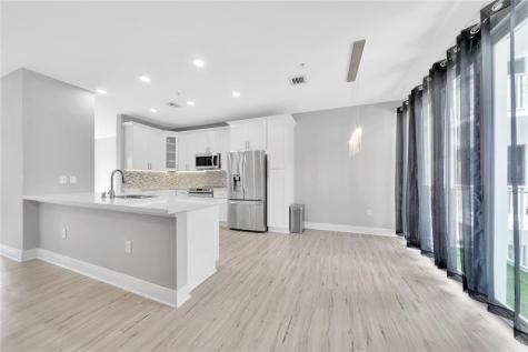 2725 NE 8 Avenue Wilton Manors FL 33334