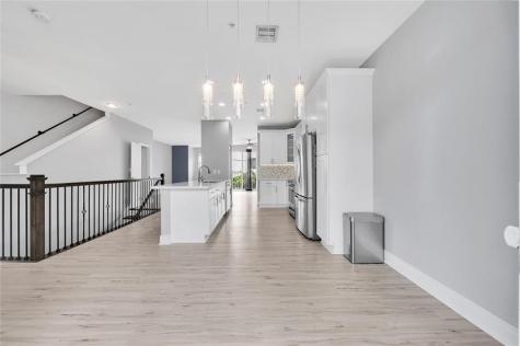 2725 NE 8 Avenue Wilton Manors FL 33334