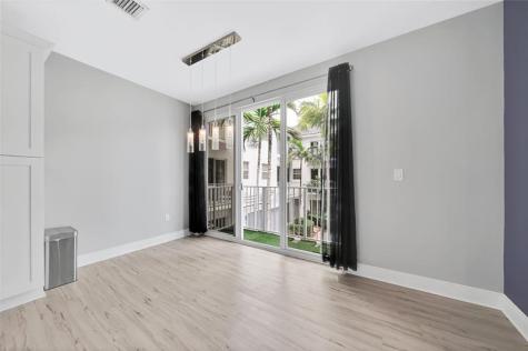 2725 NE 8 Avenue Wilton Manors FL 33334