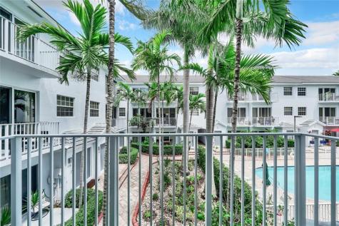 2725 NE 8 Avenue Wilton Manors FL 33334