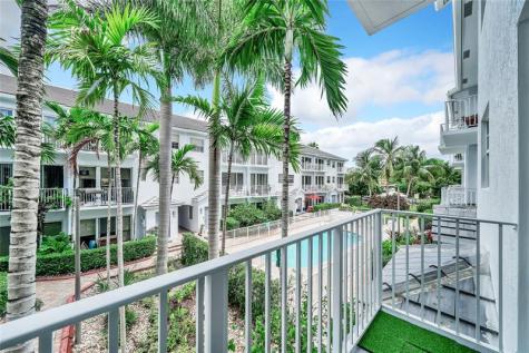 2725 NE 8 Avenue Wilton Manors FL 33334