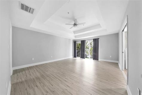 2725 NE 8 Avenue Wilton Manors FL 33334