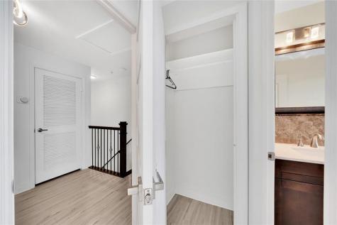 2725 NE 8 Avenue Wilton Manors FL 33334