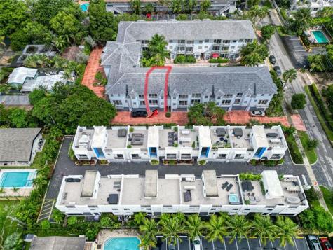 2725 NE 8 Avenue Wilton Manors FL 33334