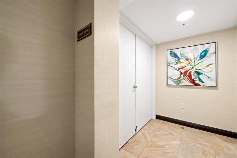 2011 N Ocean Boulevard Fort Lauderdale FL 33305