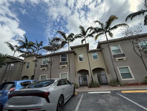 2851 W Prospect Road Tamarac FL 33309