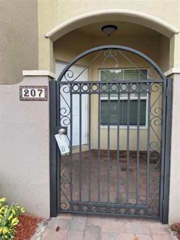 2851 W Prospect Road Tamarac FL 33309