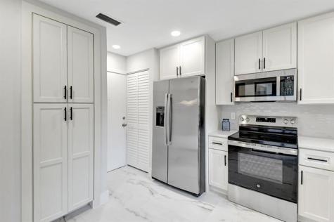 4724 Greentree Circle Boynton Beach FL 33436