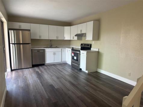 2095 White Pine Circle Greenacres FL 33415