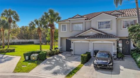 4702 NW 59 Manor Coconut Creek FL 33073