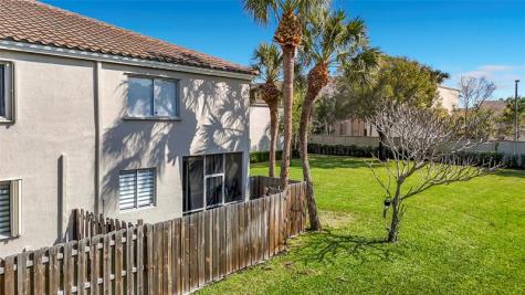 4702 NW 59 Manor Coconut Creek FL 33073