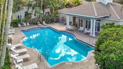 4702 NW 59 Manor Coconut Creek FL 33073