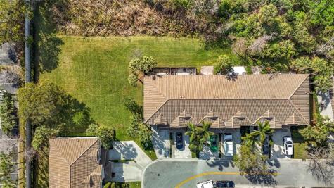 4702 NW 59 Manor Coconut Creek FL 33073