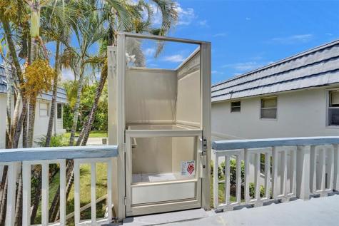 232 Tuscany D Delray Beach FL 33446