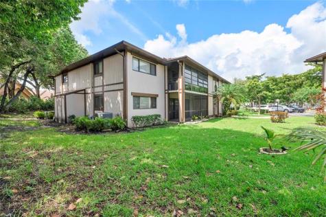 9368 S Belfort Circle Fort Lauderdale FL 33321