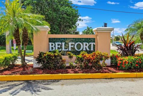 9368 S Belfort Circle Fort Lauderdale FL 33321