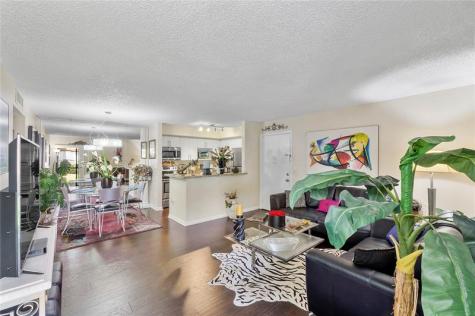 9368 S Belfort Circle Fort Lauderdale FL 33321