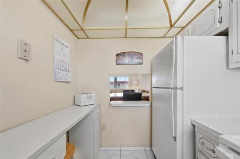 8040 N Sunrise Lakes Drive Fort Lauderdale FL 33322