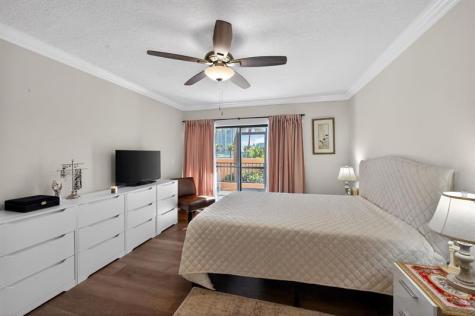 1036 Us Highway 1 North Palm Beach FL 33408