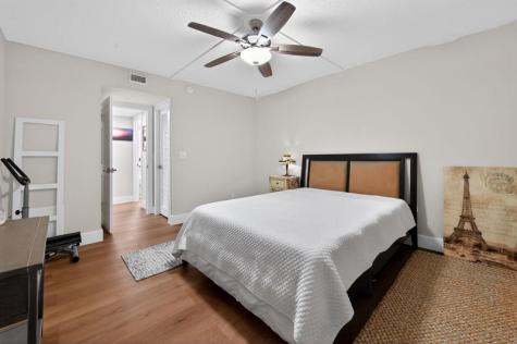 1036 Us Highway 1 North Palm Beach FL 33408