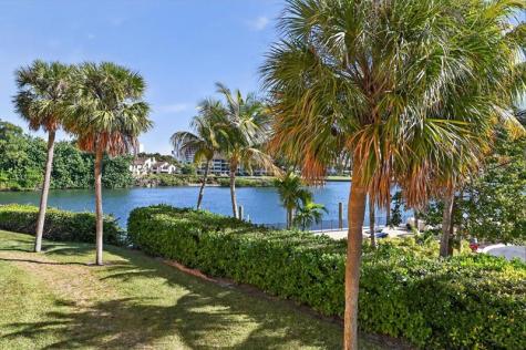 1036 Us Highway 1 North Palm Beach FL 33408