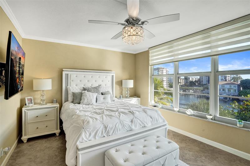 3180 NE 48th Court Lighthouse Point FL 33064