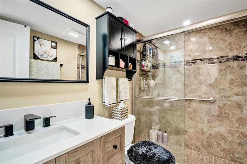 3180 NE 48th Court Lighthouse Point FL 33064