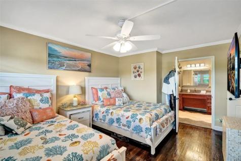 3180 NE 48th Court Lighthouse Point FL 33064