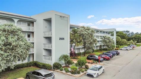 2505 Antigua Terrace Coconut Creek FL 33066
