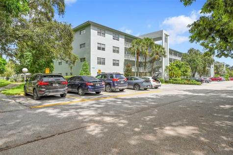 2505 Antigua Terrace Coconut Creek FL 33066