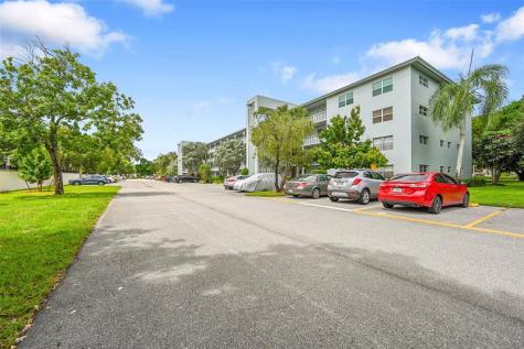 2505 Antigua Terrace Coconut Creek FL 33066