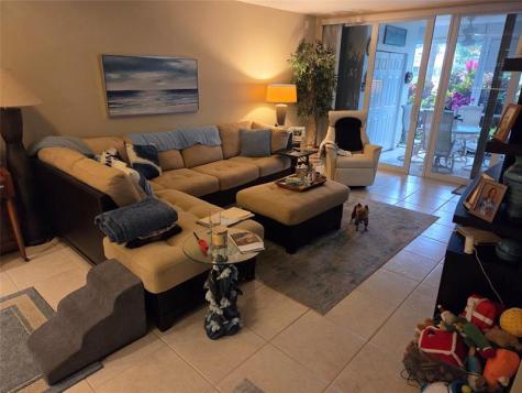 1811 Sabal Palm Drive Davie FL 33324