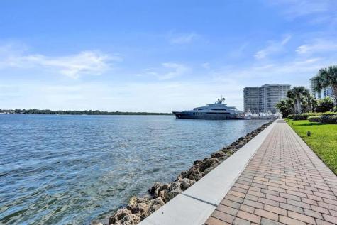 132 Lakeshore Drive North Palm Beach FL 33408