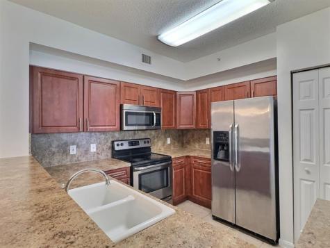 7940 N Nob Hill Road Tamarac FL 33321