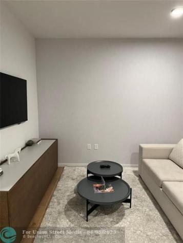 398 NE 5th Street Miami FL 33132