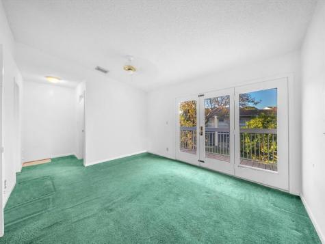 207 E Hemingway Circle Margate FL 33063