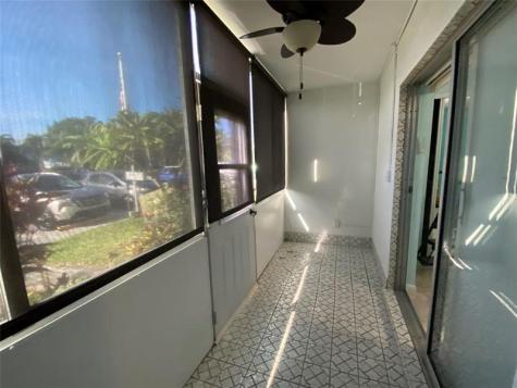 86 Markham E Deerfield Beach FL 33442