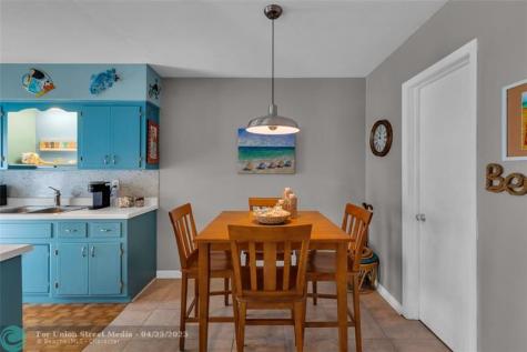 11 SW 4th Avenue Boca Raton FL 33432