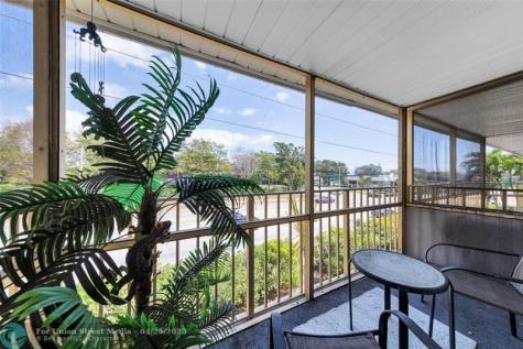 11 SW 4th Avenue Boca Raton FL 33432