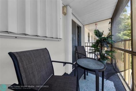 11 SW 4th Avenue Boca Raton FL 33432