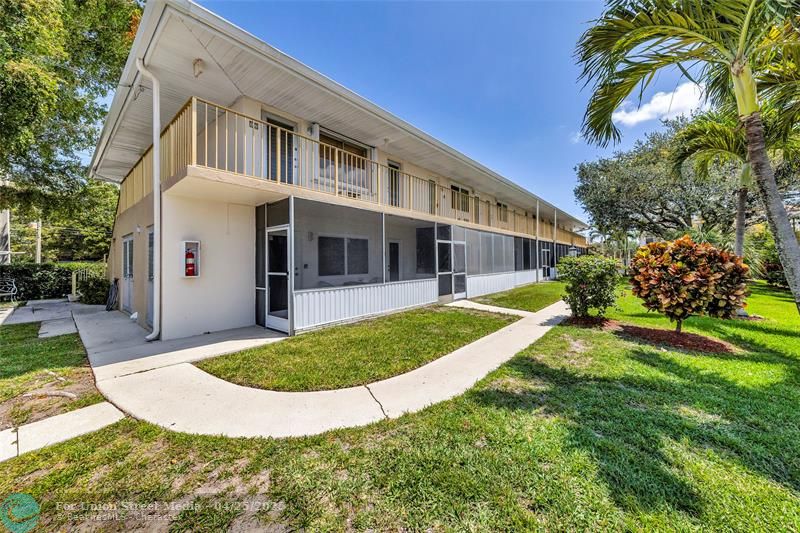 11 SW 4th Avenue Boca Raton FL 33432