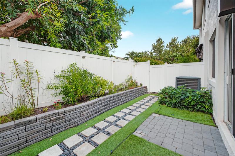 737 SE 1st Court Pompano Beach FL 33060