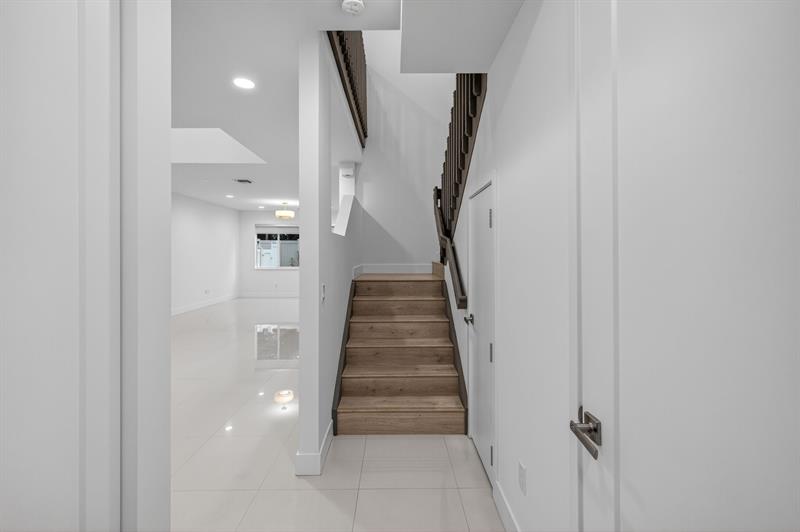 737 SE 1st Court Pompano Beach FL 33060