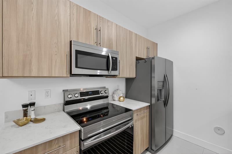 737 SE 1st Court Pompano Beach FL 33060