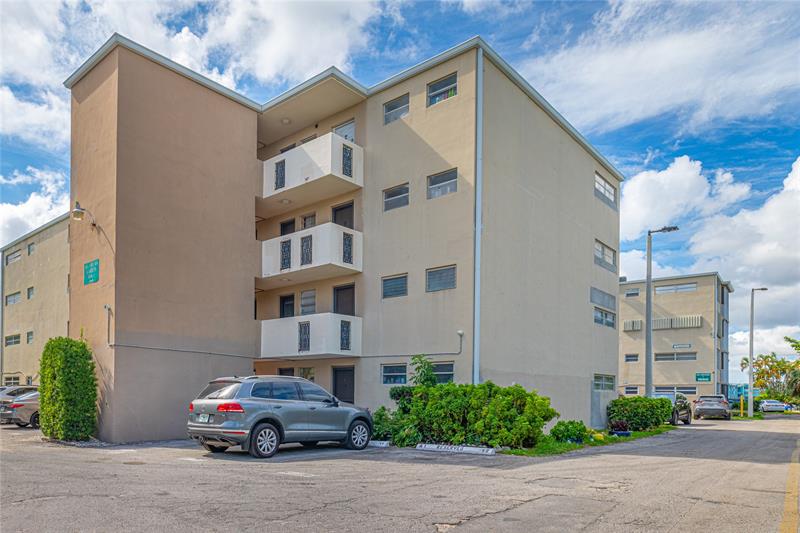 1660 NE 191st Street Miami FL 33179