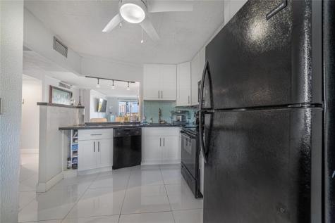 1660 NE 191st Street Miami FL 33179