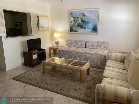 2025 Berkshire B Deerfield Beach FL 33442